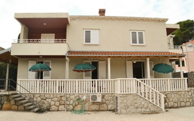Kusalo Apartments
