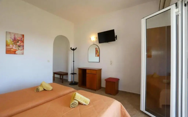 Aleka Apartment 4
