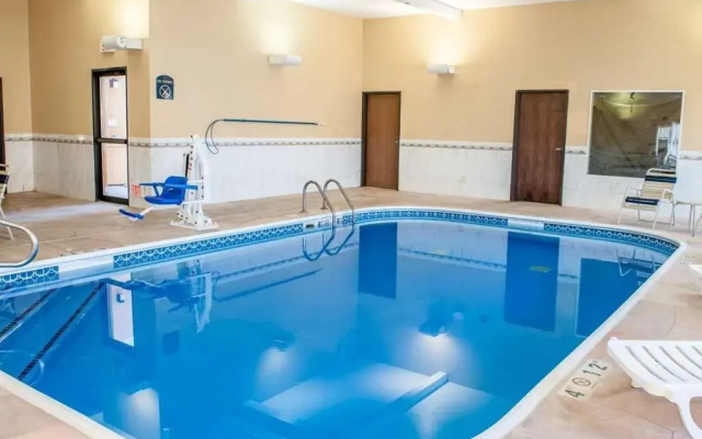 Comfort Suites Auburn