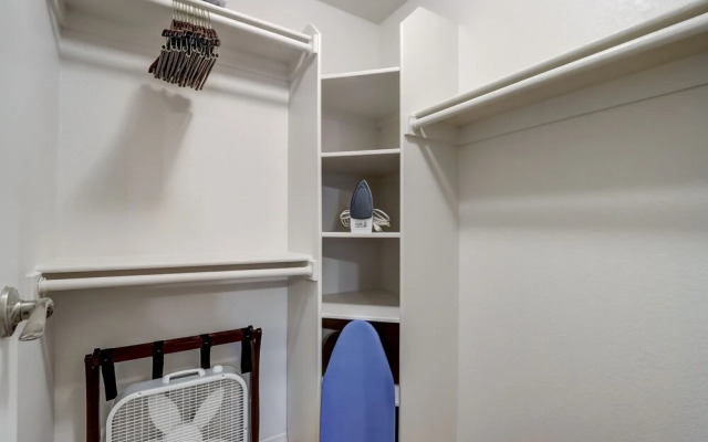 FRONTDESK Jade Scottsdale Apts Central Scottsdale