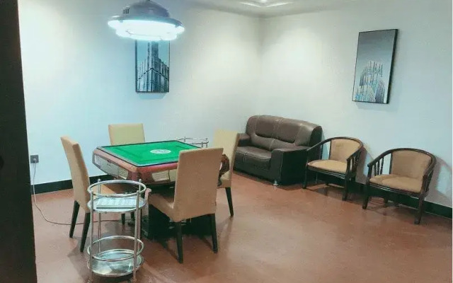 Oujing Hotel (Dongguan Chang'an Xiabian Store)