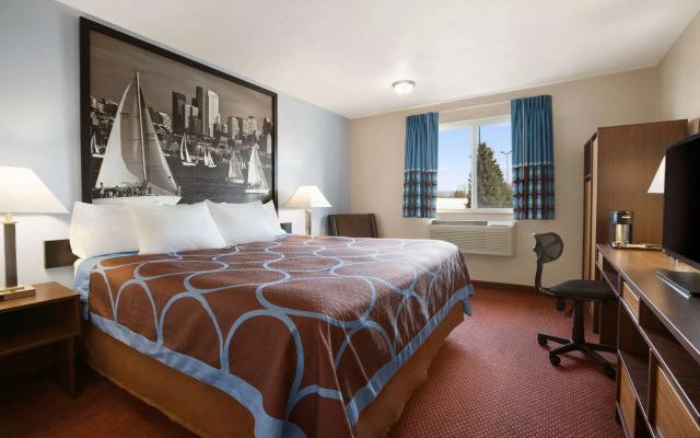 Super 8 by Wyndham Bellingham Airport/Ferndale