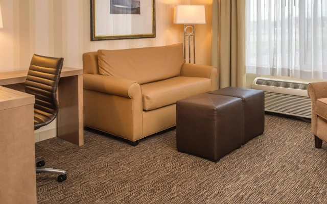 DoubleTree by Hilton Portland - Beaverton