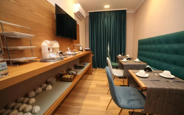 Bed  Breakfast Via Toledo 156 Napoli