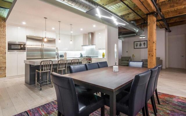 3 BDR Downtown Luxury Loft-spacious, Safe & Secure