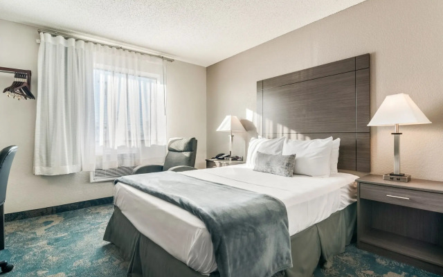 American Inn Suites Detroit Metro Airport