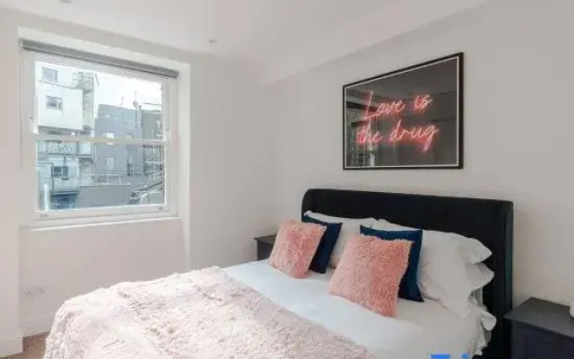 The Foley Residence II - Fitzrovia - by Frankie
