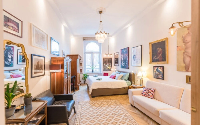 Venus Apartments - The Actor´s Den