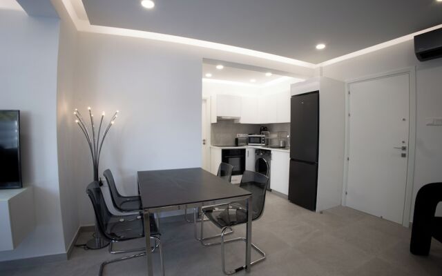 Phaedrus Living Luxury Mackenzie Flat