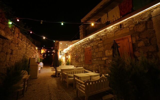 Mahzen Alacati Butik Otel