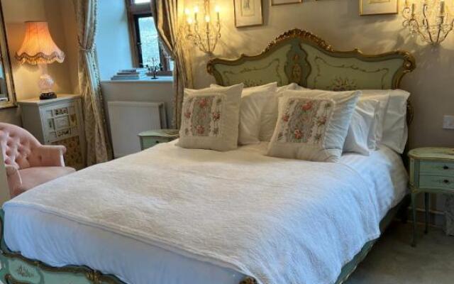 Pytts House Boutique Bed & Breakfast
