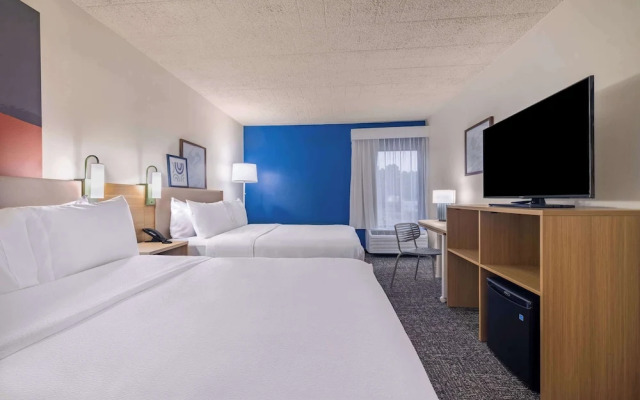 Spark by Hilton Clarks Summit