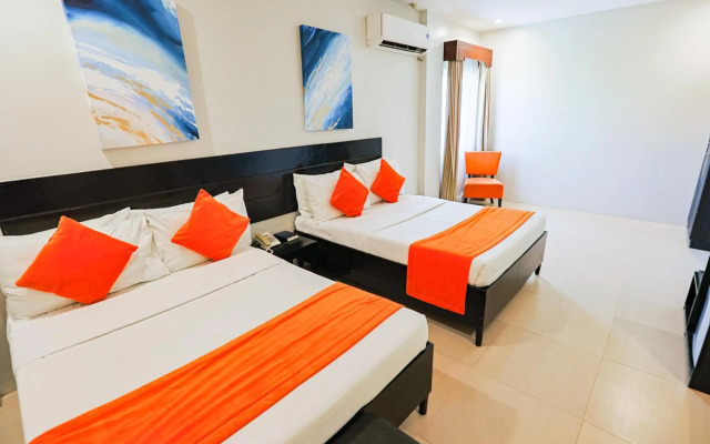 Holiday Suites Hotel & Resort