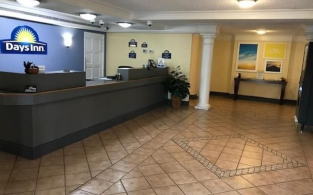 Days Inn by Wyndham Jacksonville Baymeadows