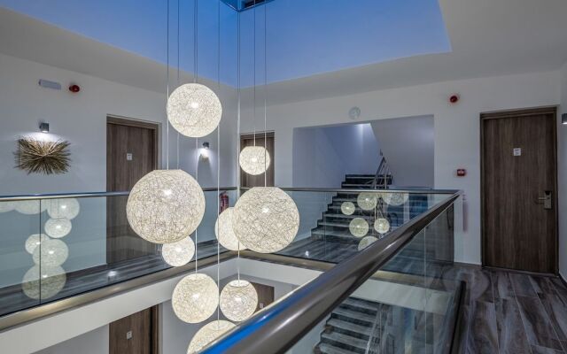 Kyma Rooms & Suites