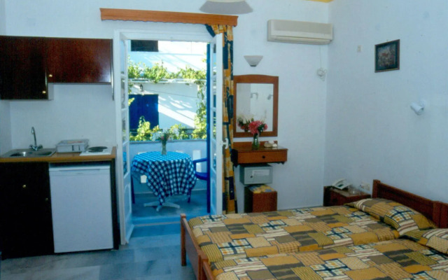 Rea Sun Hotel Studios Apartments