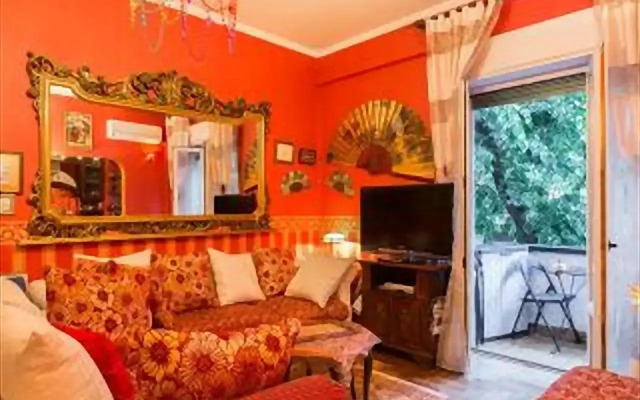 Romantic & Artistic Apartment