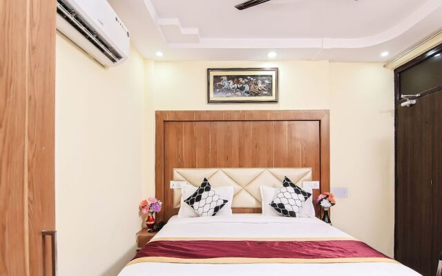 Collection O 15597 Hotel Khalsa Inn