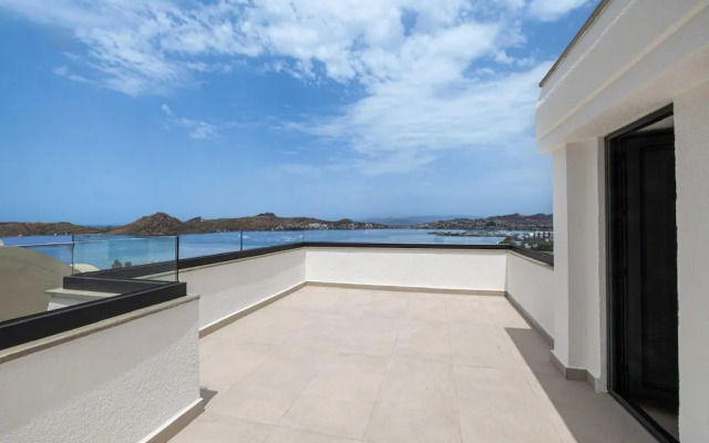 Stunning Villa With Private Pool and Luxuriest Views