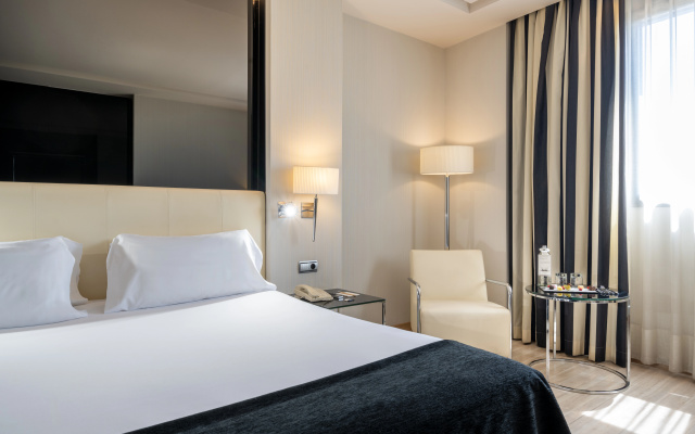 Hotel Maydrit Airport