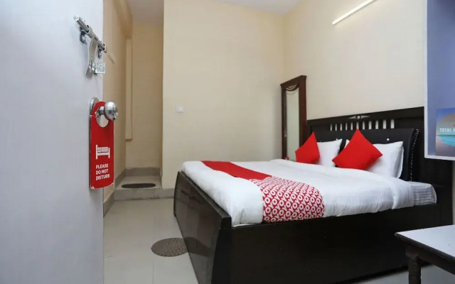OYO 14639 Darshika Guest House