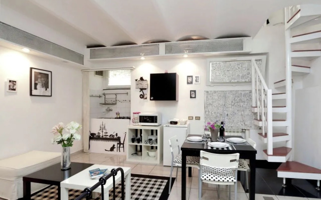 Vatican apartments-Vatican Museums area