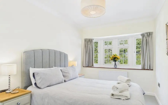 Rainbow Leap - 5 Bed Holiday Home - Saundersfoot
