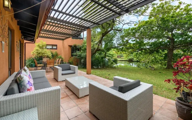 San Lameer Villa Rentals  2301