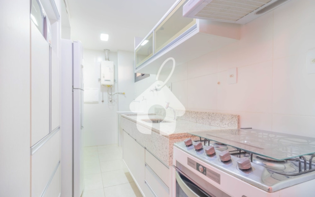 PF14 Great 2 Bedroom Apartment