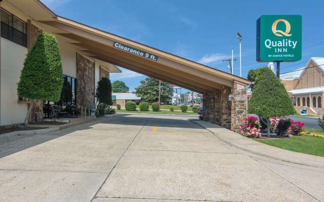 Quality Inn Magnolia