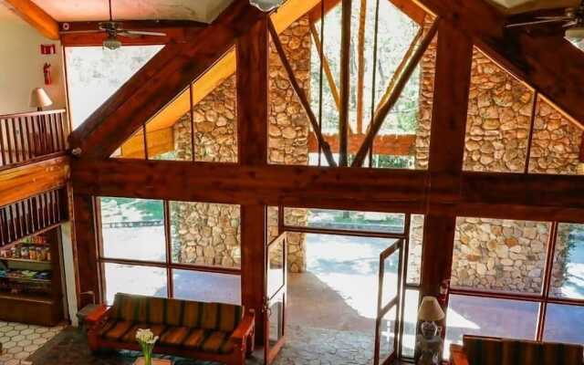 Hotel Entre Pinos