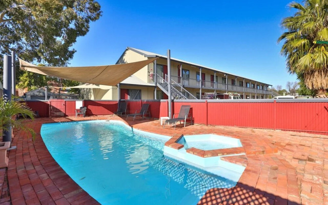 Wentworth Central Motor Inn
