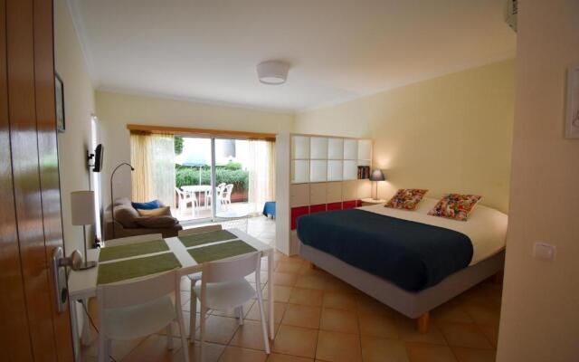 Old Village Prestige 102