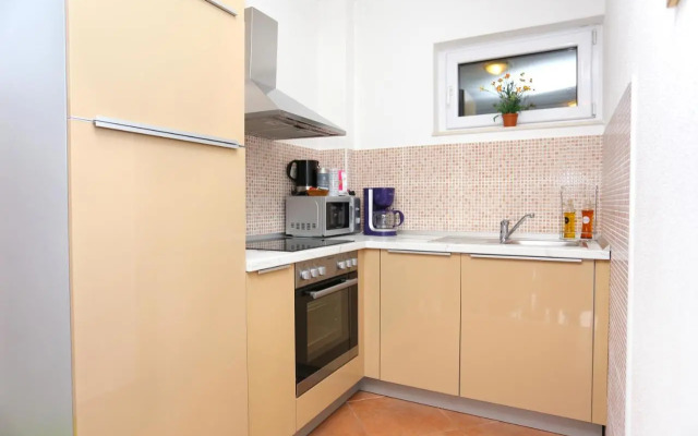 Apartments by the sea Trogir - 16210