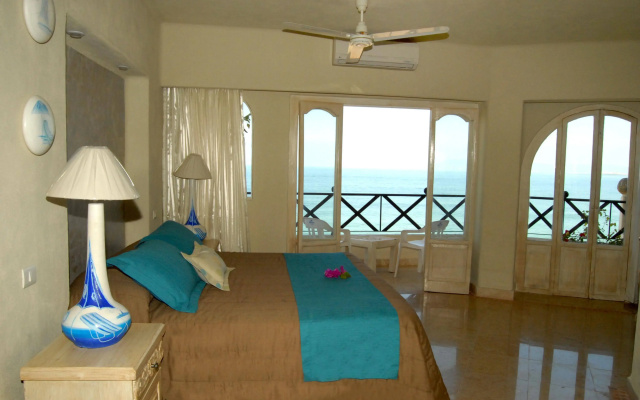Blue Chairs Beachfront Resort Puerto Vallarta Mexico - Adults Only