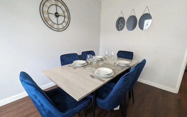 Cozy Two Bedroom Chalet in Sidmouth