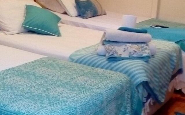 Hostal Rotonda Atenas