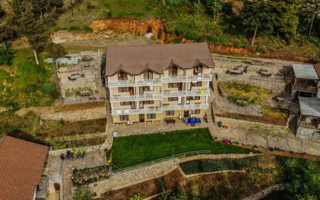 Villa Megdani