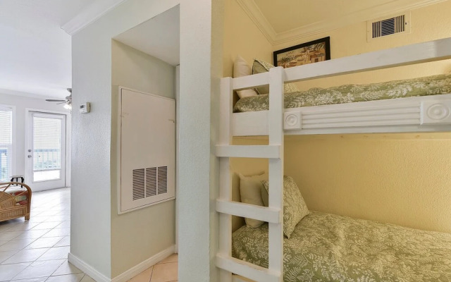 Seascape 1305 1 Bedroom 1 Bathroom Condo