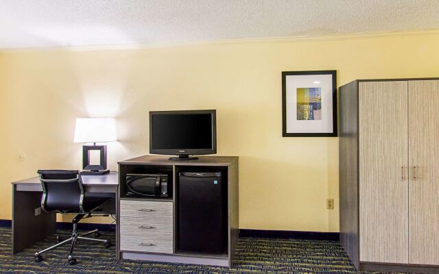 Quality Inn & Suites Florence Civic Center
