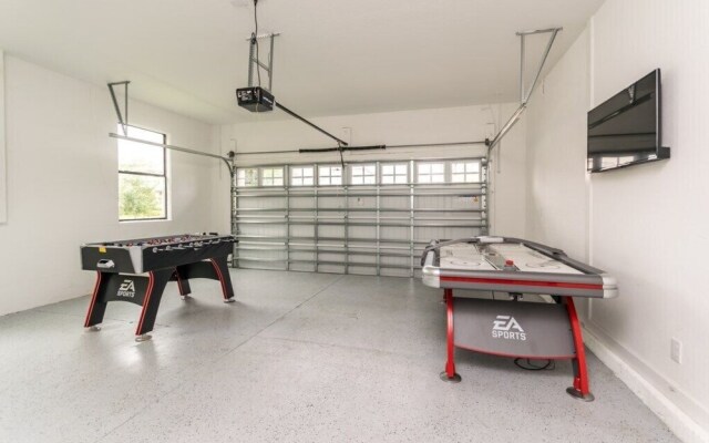 140mvd 9 Bedroom Villa