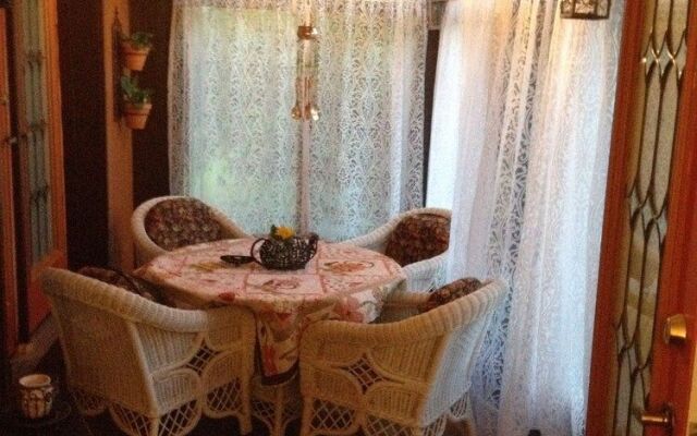 Moonstone Manor Bed & Breakfast