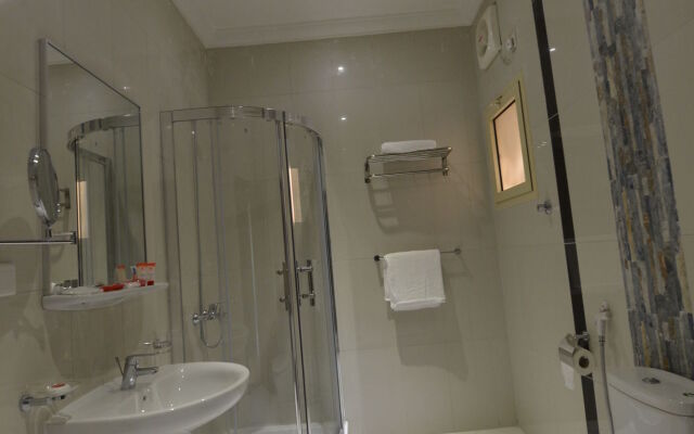 La Fontaine Al Shorouq Suites
