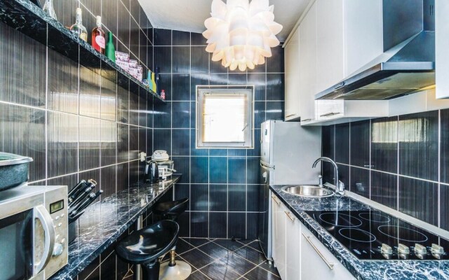 Nice Home in Klek With Wifi and 4 Bedrooms