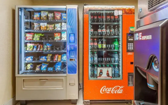 Comfort Inn Lancaster  Rockvale Outlets