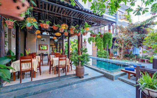 Sands River Hoi An Villa