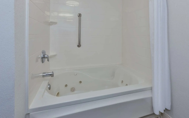 Hampton Inn Waterbury