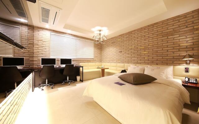 Hotel Yaja Yong In