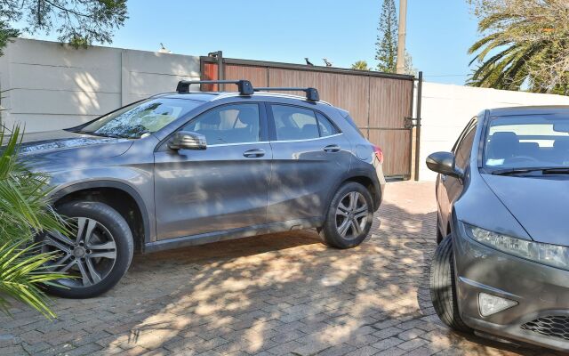 Baywatch Guest House & Tours