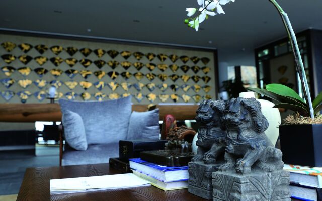 Hotel Indigo Dali Erhai by IHG
